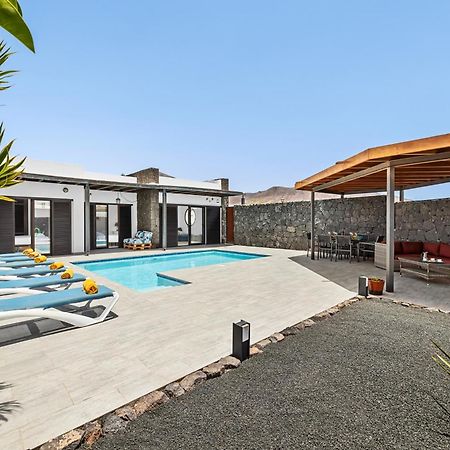 3 Bedroom Villa With Private Pool Close To Papagayo Beach ปลายาบลังกา ภายนอก รูปภาพ