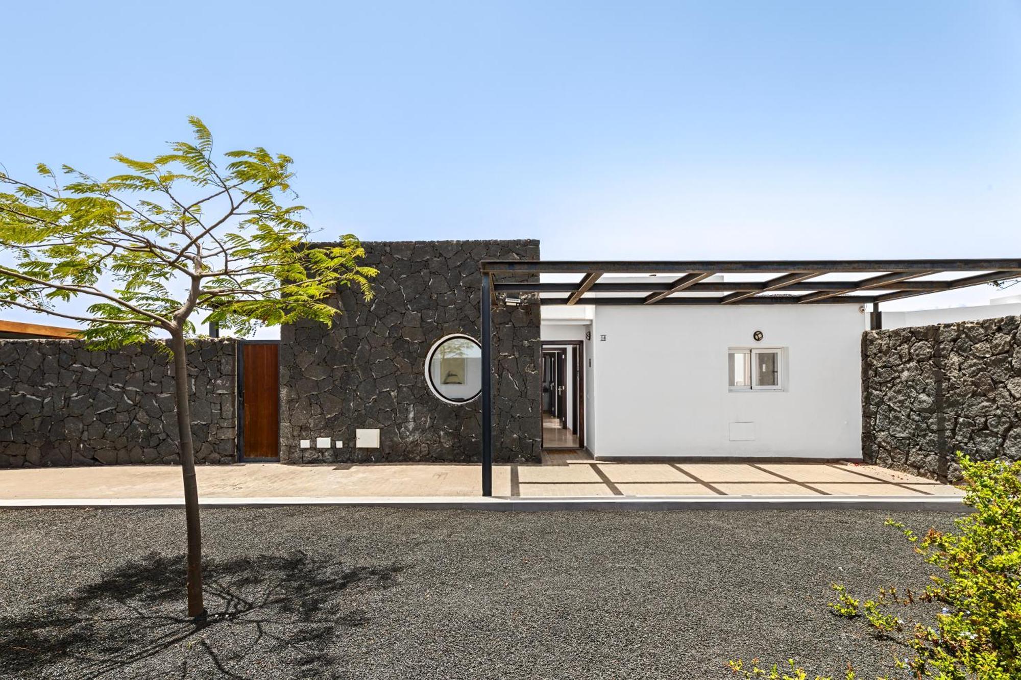 3 Bedroom Villa With Private Pool Close To Papagayo Beach ปลายาบลังกา ภายนอก รูปภาพ