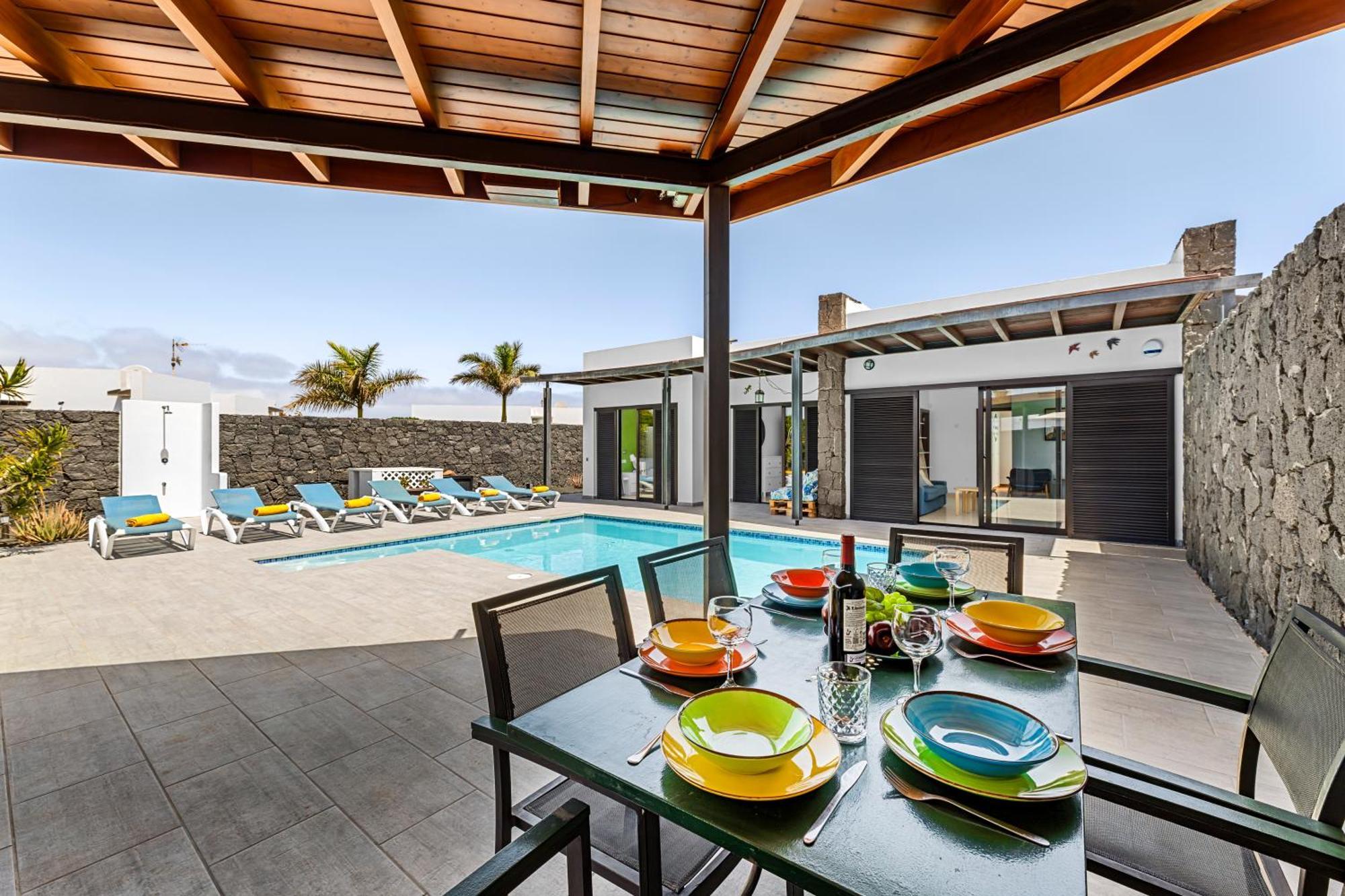 3 Bedroom Villa With Private Pool Close To Papagayo Beach ปลายาบลังกา ภายนอก รูปภาพ