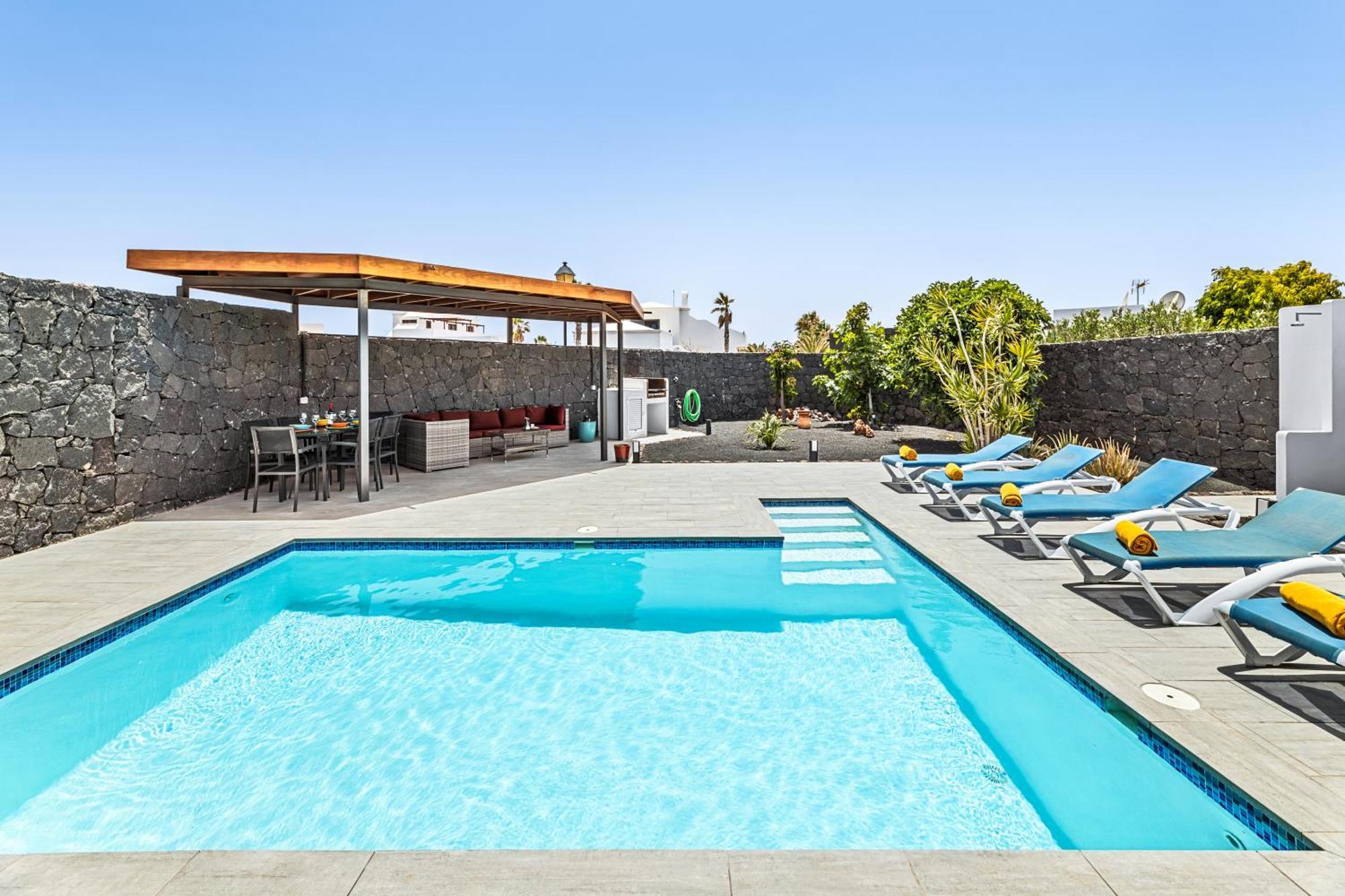 3 Bedroom Villa With Private Pool Close To Papagayo Beach ปลายาบลังกา ภายนอก รูปภาพ